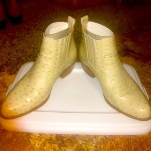 Mens Classy Ivory Ostrich Embossed Leather Cuban Heel Boots